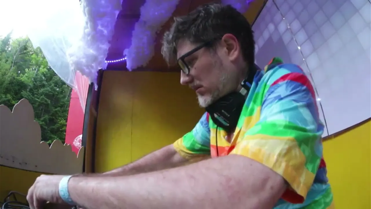 Slow dance to slam dance